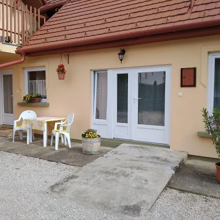 Barbara Apartmanhaz Kestel
