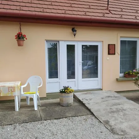Daire Barbara Apartmanhaz