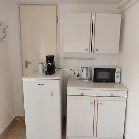 Barbara Apartmanhaz 公寓 凯斯特海伊