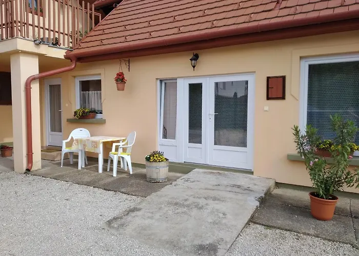 Barbara Apartmanhaz Kestel